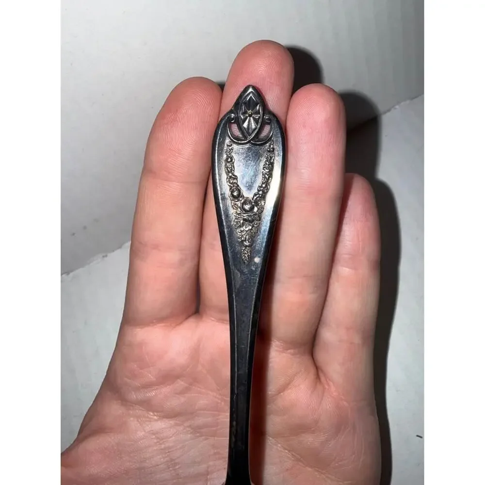 Antique 1847 Rogers Bros XS Triple  Silverplate Soup Spoon/ Oyster Ladle
